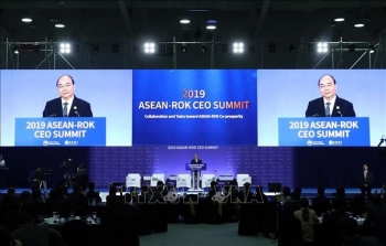 阮春福总理在东盟—韩国商界CEO峰会上发言