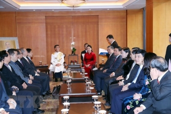 国会主席阮氏金银会见李花山氏族协会会长李承永