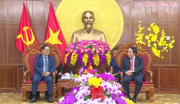 后江省与柬埔寨加强睦邻友好关系