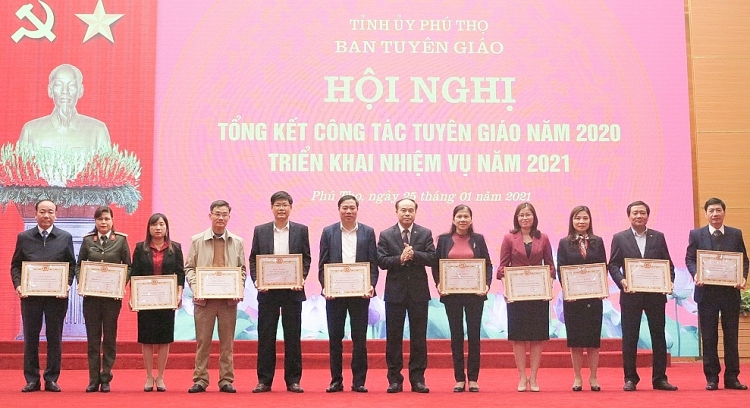 Phú Thọ: Tích cực đổi mới phương thức công tác tuyên giáo Phú Thọ: Tích cực đổi mới phương thức công tác tuyên giáo