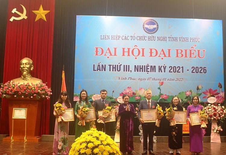 Liên hiệp Hữu nghị tỉnh Vĩnh Phúc đưa ra nhiều giải pháp để hoàn thành mục tiêu nhiệm kỳ 2021 - 2026 Liên hiệp Hữu nghị tỉnh Vĩnh Phúc đưa ra nhiều giải pháp để hoàn thành mục tiêu nhiệm kỳ 2021 - 2026