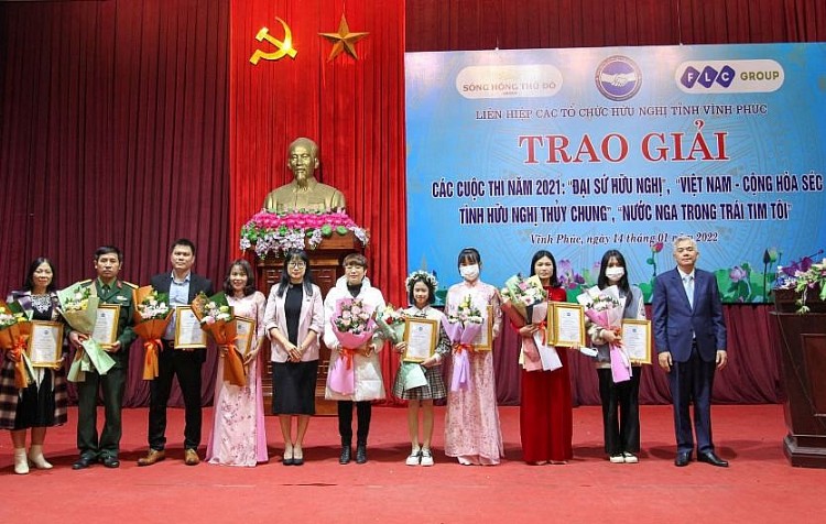 Vĩnh phúc: hơn 12 nghìn sản phẩm báo chí từ Cuộc thi viết về tình hữu nghị với nhân dân các nước Vĩnh phúc: hơn 12 nghìn sản phẩm báo chí từ Cuộc thi viết về tình hữu nghị với nhân dân các nước