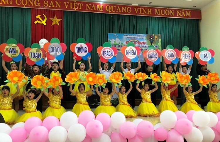 Tiểu học Đạo Đức B (Vĩnh Phúc): Phấn đấu xây dựng trường đạt Chuẩn quốc gia mức độ 2 Tiểu học Đạo Đức B (Vĩnh Phúc): Phấn đấu xây dựng trường đạt Chuẩn quốc gia mức độ 2