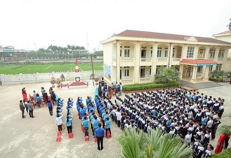 Vĩnh Phúc: Trường Tiểu học và THCS Quất Lưu thực hiện tốt việc “Dạy chữ đi đôi với dạy người” Vĩnh Phúc: Trường Tiểu học và THCS Quất Lưu thực hiện tốt việc “Dạy chữ đi đôi với dạy người”