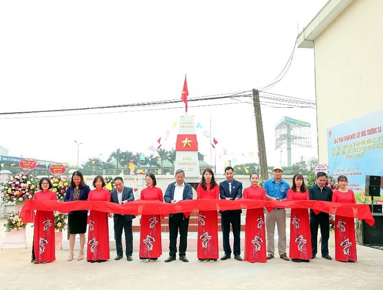Vĩnh Phúc: Trường Tiểu học và THCS Quất Lưu thực hiện tốt việc “Dạy chữ đi đôi với dạy người” Vĩnh Phúc: Trường Tiểu học và THCS Quất Lưu thực hiện tốt việc “Dạy chữ đi đôi với dạy người”