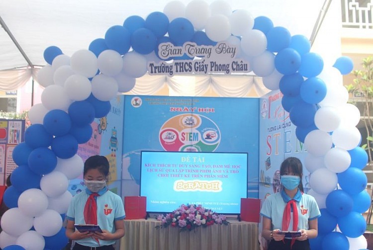 Sôi nổi Ngày hội STEM Phù Ninh 2022: Tự hào Đất Tổ Hùng Vương Sôi nổi Ngày hội STEM Phù Ninh 2022: Tự hào Đất Tổ Hùng Vương