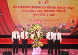 Vĩnh Phúc: Tôn vinh 500 tập thể, giáo viên và học sinh giỏi điển hình tiên tiến