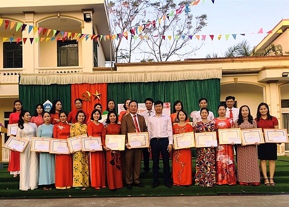 Trường Tiểu học Văn Tiến có nhiều học sinh năng khiếu đạt giải tại sân chơi trí tuệ các cấp Trường Tiểu học Văn Tiến có nhiều học sinh năng khiếu đạt giải tại sân chơi trí tuệ các cấp