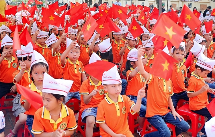 Trường Tiểu học Vân Hội: Đổi mới dạy học theo hướng phát triển phẩm chất, năng lực học sinh Trường Tiểu học Vân Hội: Đổi mới dạy học theo hướng phát triển phẩm chất, năng lực học sinh