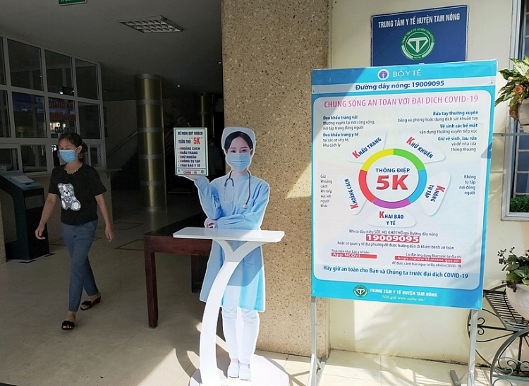 Trung tâm Y tế huyện Tam Nông (Phú Thọ): Thực hiện nghiêm khuyến cáo 5K phòng chống dịch Covid-19 Trung tâm Y tế huyện Tam Nông (Phú Thọ): Thực hiện nghiêm khuyến cáo 5K phòng chống dịch Covid-19