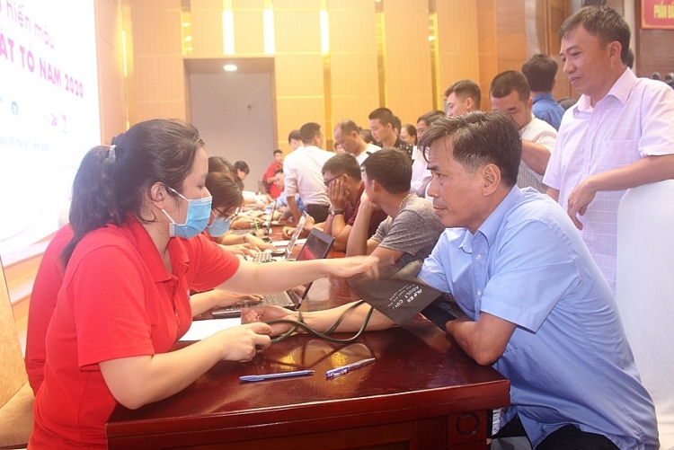 phu tho ngay hoi hien mau giot hong dat to nam 2020 tiep nhan hon 560 don vi mau
