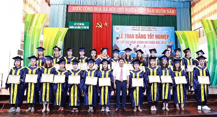 Trường Cao đẳng Y tế Phú Thọ đào tạo nguồn nhân lực y tế từ mô hình Trường học - Bệnh viện truong cao dang y te phu tho dao tao nguon nhan luc y te tu mo hinh truong hoc benh vien