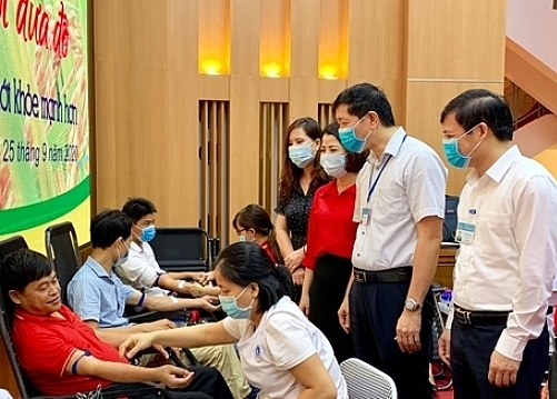 Phú Thọ Ngày hội hiến máu tình nguyện Trái tim những người đưa đò Ngành giáo dục huyện LâmThao phu tho ngay hoi hien mau tinh nguyen trai tim nhung nguoi dua do nganh giao duc huyen lamthao