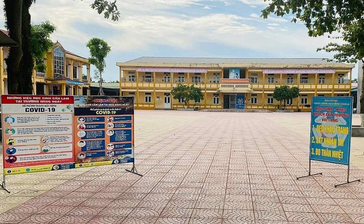 Vĩnh Phúc: Trường Tiểu học Sơn Đông sẵn sàng dạy học ứng phó dịch bệnh Covid-19 Vĩnh Phúc: Trường Tiểu học Sơn Đông sẵn sàng dạy học ứng phó dịch bệnh Covid-19
