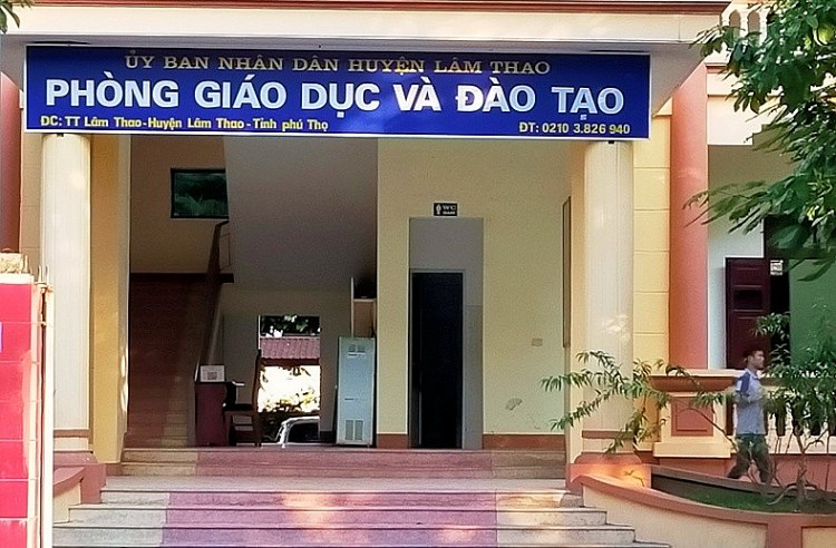 Phú Thọ: Trường học tại huyện Lâm Thao không tổ chức dạy tiếng Anh giáo viên là người nước ngoài Phú Thọ: Trường học tại huyện Lâm Thao không tổ chức dạy tiếng Anh giáo viên là người nước ngoài
