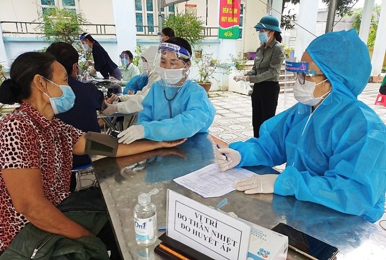 Từ ngày 14/10/2021 đến 06h00 ngày 05/11/2021, tỉnh Phú Thọ ghi nhận 927 ca mắc COVID-19 Từ ngày 14/10/2021 đến 06h00 ngày 05/11/2021, tỉnh Phú Thọ ghi nhận 927 ca mắc COVID-19