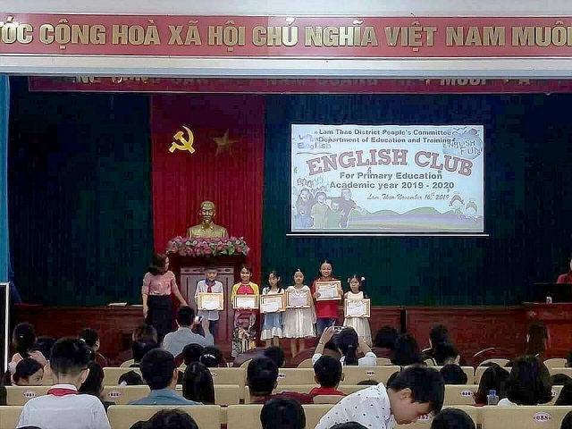 Phú Thọ: Sôi nổi giao lưu các Câu lạc bộ tiếng Anh HS Tiểu học huyện Lâm Thao phu tho soi noi giao luu cac cau lac bo tieng anh hs tieu hoc huyen lam thao