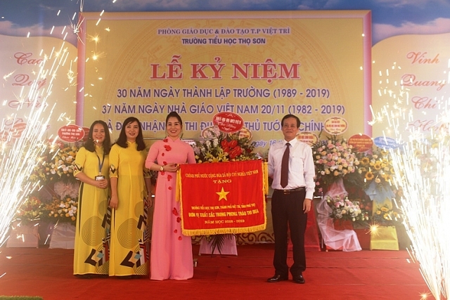 Phú Thọ: Nhiều trường học tổ chức long trọng ngày nhà giáo Việt Nam phu tho nhieu truong hoc to chuc tuyen truyen giao duc ngay nha giao viet nam