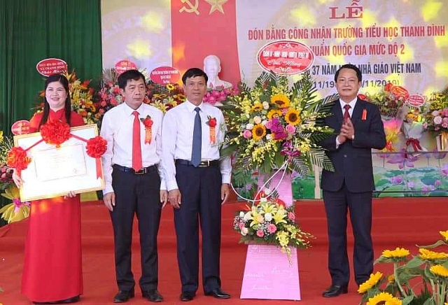 Phú Thọ: Nhiều trường học tổ chức long trọng ngày nhà giáo Việt Nam phu tho nhieu truong hoc to chuc tuyen truyen giao duc ngay nha giao viet nam