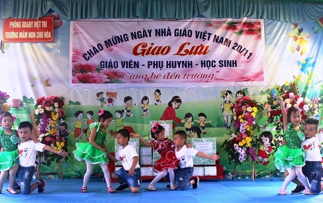 Phú Thọ: Nhiều trường học tổ chức long trọng ngày nhà giáo Việt Nam phu tho nhieu truong hoc to chuc tuyen truyen giao duc ngay nha giao viet nam