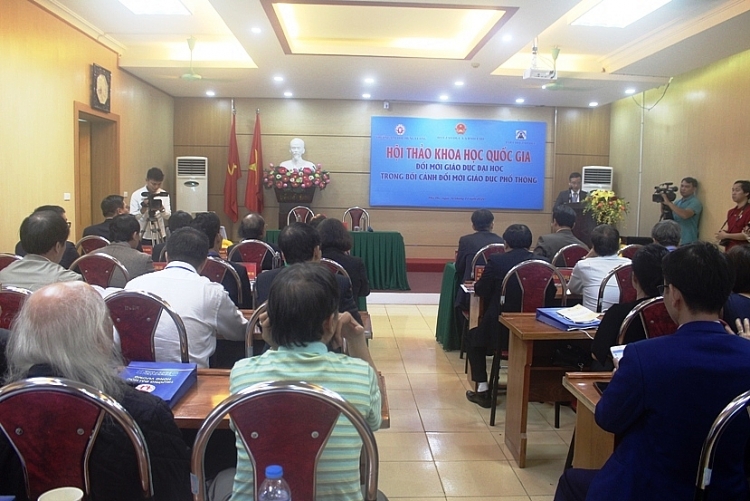 Thứ trưởng Bộ GD&ĐT Hoàng Minh Sơn: Tập trung đổi mới dạy, đào tạo giáo viên phổ thông