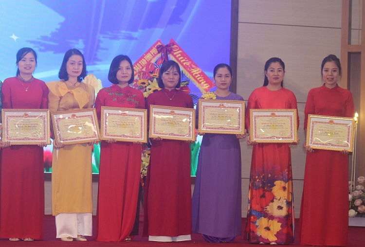 Phú Thọ: TP Việt Trì xác định phát triển giáo dục là nhiệm vụ trọng tâm Phú Thọ: TP Việt Trì xác định phát triển giáo dục là nhiệm vụ trọng tâm