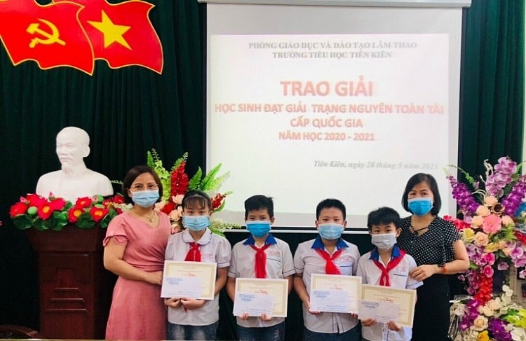Trường Tiểu học Tiên Kiên: 30 năm xây dựng và phát triển Trường Tiểu học Tiên Kiên: 30 năm xây dựng và phát triển