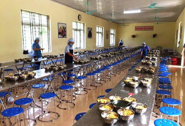 Trường Tiểu học Tiên Kiên: 30 năm xây dựng và phát triển Trường Tiểu học Tiên Kiên: 30 năm xây dựng và phát triển