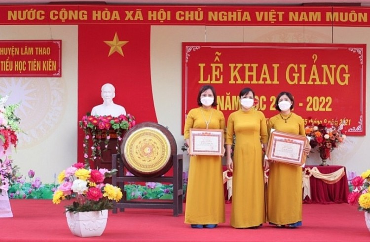 Trường Tiểu học Tiên Kiên: 30 năm xây dựng và phát triển Trường Tiểu học Tiên Kiên: 30 năm xây dựng và phát triển