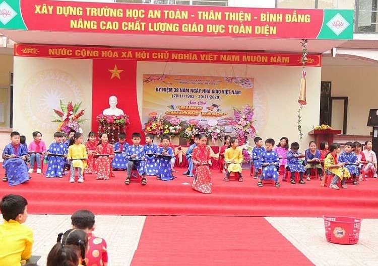 Trường Tiểu học Tiên Kiên: 30 năm xây dựng và phát triển Trường Tiểu học Tiên Kiên: 30 năm xây dựng và phát triển