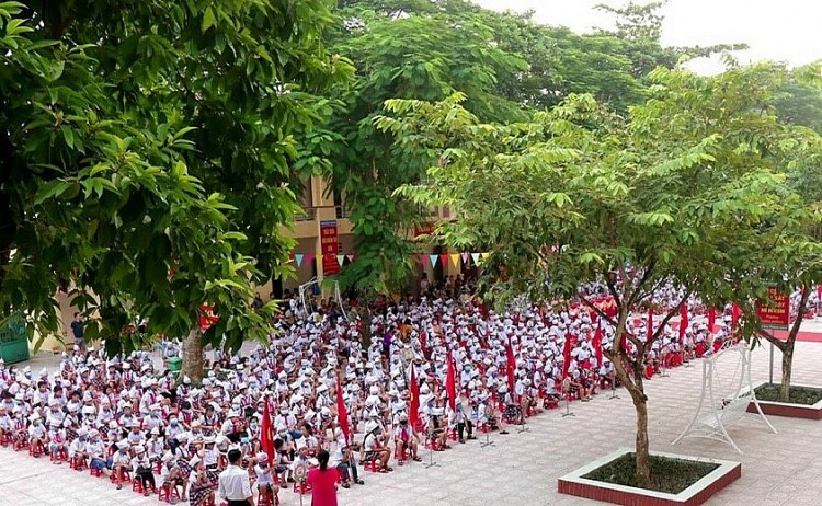 Trường Tiểu học Tiên Kiên: 30 năm xây dựng và phát triển Trường Tiểu học Tiên Kiên: 30 năm xây dựng và phát triển