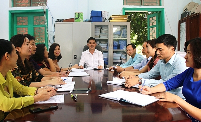 Phòng Giáo dục và Đào tạo huyện Thanh Ba: 60 năm xây dựng và phát triển phong giao duc va dao tao huyen thanh ba 60 nam xay dung va phat trien
