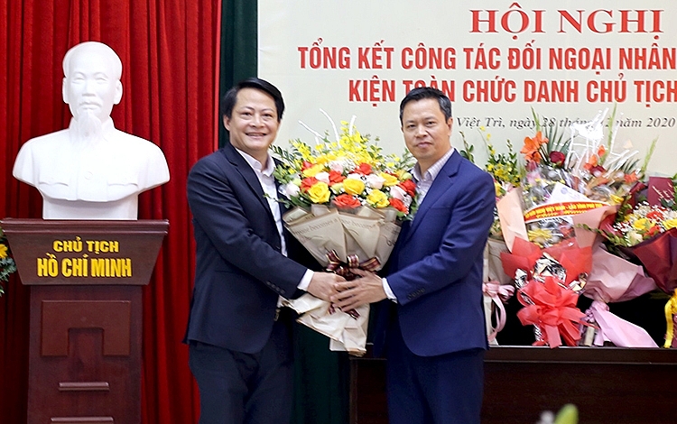 Ông Dư Văn Quảng được bầu làm Chủ tịch Liên hiệp các tổ chức hữu nghị tỉnh Phú Thọ Ông Dư Văn Quảng được bầu làm Chủ tịch Liên hiệp các tổ chức hữu nghị tỉnh Phú Thọ