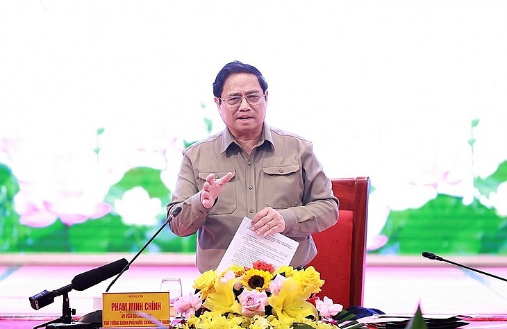 លោកនាយករដ្ឋមន្ត្រី Pham Minh Chinh ថ្លែងនៅកិច្ចប្រជុំ។ 