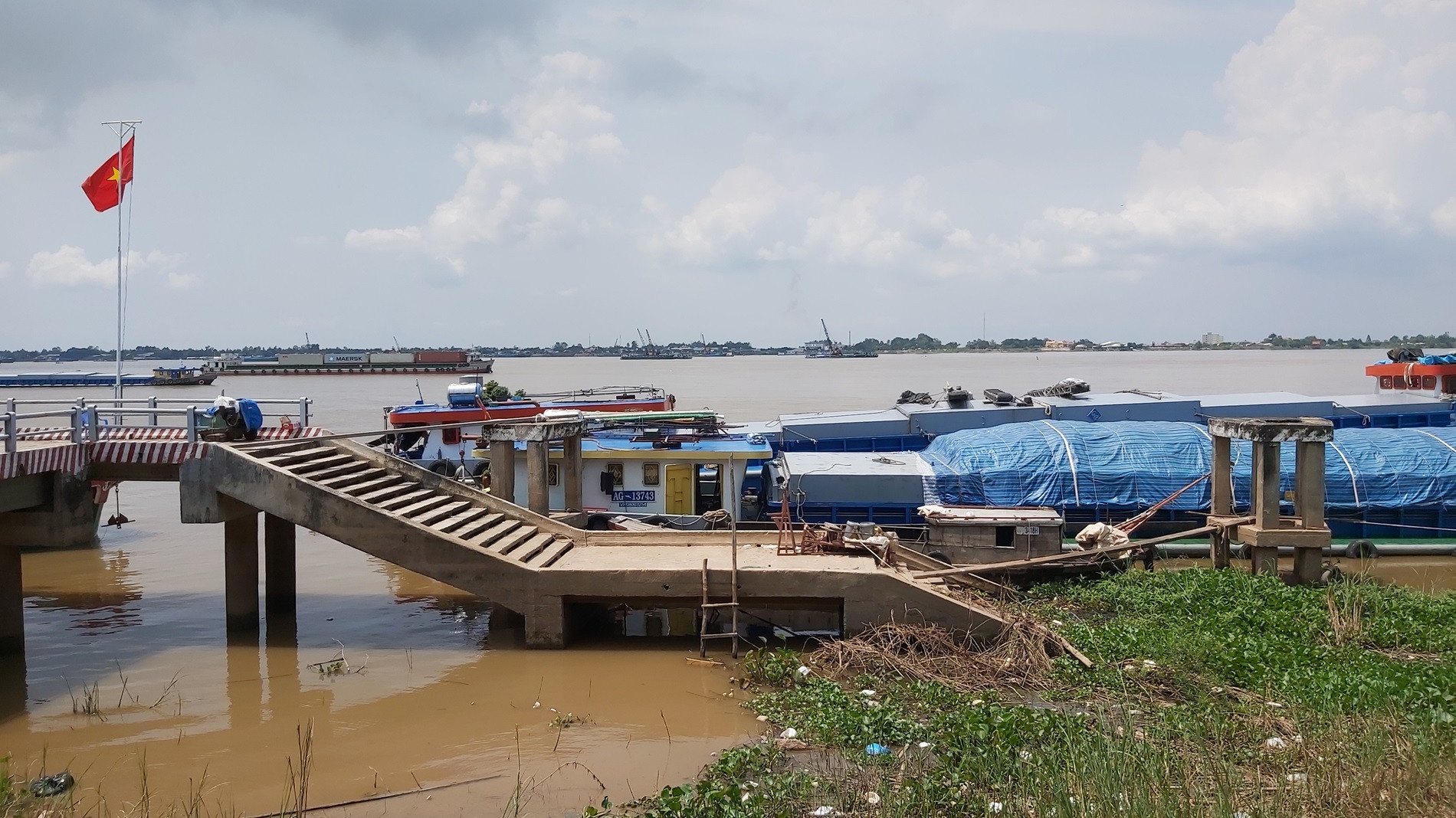 វៀតណាមមានបំណងចង់សហការក្នុងការគ្រប់គ្រង និងប្រើប្រាស់ធនធានទឹកទន្លេមេគង្គប្រកបដោយប្រសិទ្ធភាព និងនិរន្តរភាព វៀតណាមមានបំណងចង់សហការក្នុងការគ្រប់គ្រង និងប្រើប្រាស់ធនធានទឹកទន្លេមេគង្គប្រកបដោយប្រសិទ្ធភាព និងនិរន្តរភាព