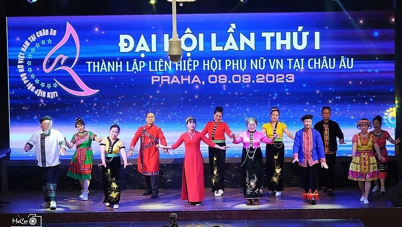 សម្ព័ន្ធសមាគមនារីវៀតណាមនៅអឺរ៉ុប៖ រួបរួមគ្នាបង្កើតជោគជ័យ