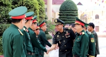 ខេត្ត Dak Nong និងខេត្តមណ្ឌលគិរី ពង្រឹងការសម្របសម្រួលយ៉ាងជិតស្និទ្ធក្នុងការការពារព្រំដែន និងថែរក្សាព្រំដែនប្រកបដោយសន្តិភាព មិត្តភាព កិច្ចសហប្រតិបត្តិក