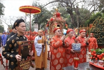 ខេត្ត Nam Dinh (​វៀតណាម)៖ ពិធី «ដង្ហែទឹក សែនត្រី» - ឧទ្ទិសដល់បុព្វការីជននៃរាជកាលក្សត្រត្រកូល Tran