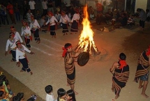 អំណរសាទរបុណ្យតេត Nga Ra រួមជាមួយជនជាតិ Cor