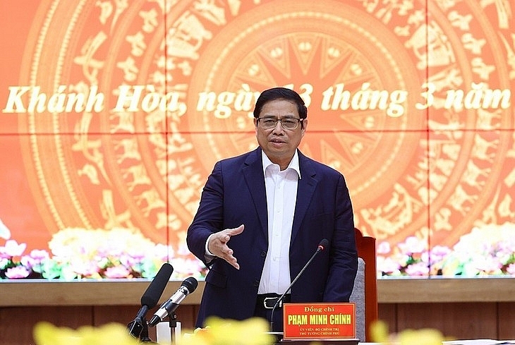 លោកនាយករដ្ឋមន្ត្រី Pham Minh Chinh អញ្ជើញថ្លែងមតិក្នុងជំនួបជាមួយថ្នាក់ដឹកនាំសំខាន់ៗនៃខេត្ត Khanh Hoa (រូបថត៖ TTXVN)