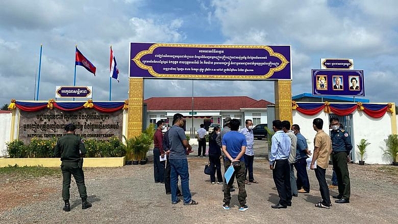 មជ្ឈមណ្ឌលជាតិព្យាបាល និងស្តារនីតិសម្បទាអ្នកញៀនគ្រឿងញៀននៅខេត្តព្រះសីហនុ។ (រូបថត៖ Postkhmer) មជ្ឈមណ្ឌលជាតិព្យាបាល និងស្តារនីតិសម្បទាអ្នកញៀនគ្រឿងញៀននៅខេត្តព្រះសីហនុ។ (រូបថត៖ Postkhmer)