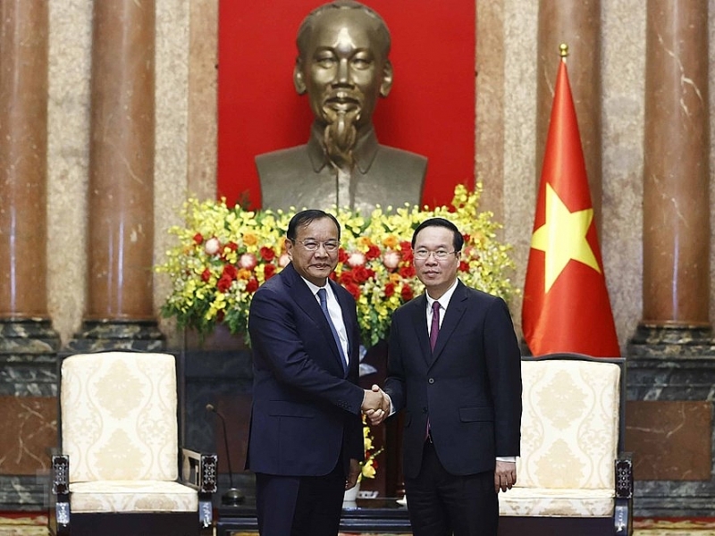 លោក Vo Van Thuong ប្រធានរដ្ឋបានទទួលជួបឧបនាយករដ្ឋមន្ត្រី រដ្ឋមន្ត្រីក្រសួងការបរទេស និងសហប្រតិបត្តិការអន្តរជាតិកម្ពុជាលោក ប្រាក់ សុខុន លោក Vo Van Thuong ប្រធានរដ្ឋបានទទួលជួបឧបនាយករដ្ឋមន្ត្រី រដ្ឋមន្ត្រីក្រសួងការបរទេស និងសហប្រតិបត្តិការអន្តរជាតិកម្ពុជាលោក ប្រាក់ សុខុន