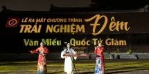 វៀតណាម៖ ស្វែងយល់នូវកេរដំណែលប្រវត្តិសាស្ត្រ Van Mieu - Quoc Tu Giam នៅពេលយប់