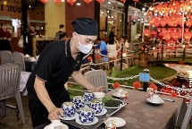 ធ្លាក់​ក្នុង​អន្លង់​ស្នេហ៍​នឹង​ភ្នែក​ត្រីធូណា​សមុទ្រ​ប្រឡាក់​ជាមួយ​ម្រេច​បៃតង Quy Nhon, Binh Dinh