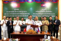 កងទ័ពជើងទឹកវៀតណាម-កម្ពុជា ដកបទពិសោធន៍ការងារល្បាតរួម