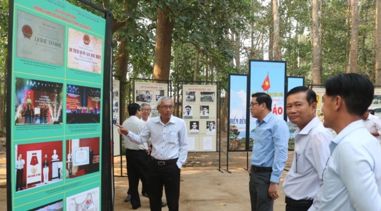ពិព័រណ៍ប្រធានបទ «Con Dao   Tra Vinh តភ្ជាប់វប្បធម៌ និងទេសចរណ៍»
