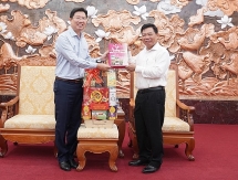 ខេត្ត Dong Thap តែងតែសម្របសម្រួលជាមួយខេត្តនានានៃព្រះរាជាណាចក្រកម្ពុជា ក្នុងសកម្មភាពថែទាំជីវភាពរបស់ប្រជាពលរដ្ឋដើមកំណើតវៀតណាមនៅកម្ពុជា
