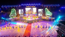 វៀតណាម៖ កម្មវិធី Carnaval Ha Long ឆ្នាំ ២០២៤ ក្រោមប្រធានបទ «បំភ្លឺអច្ឆរិយៈ» បានប្រព្រឹត្តទៅជាផ្លូវការ