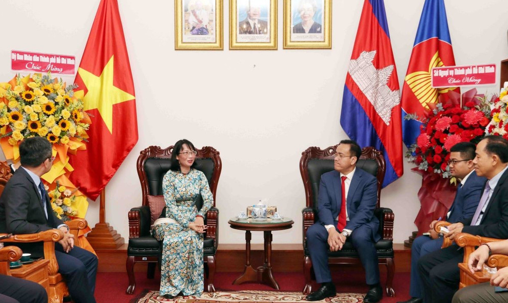 ទិដ្ឋភាពនៃជំនួប។ ទិដ្ឋភាពនៃជំនួប។