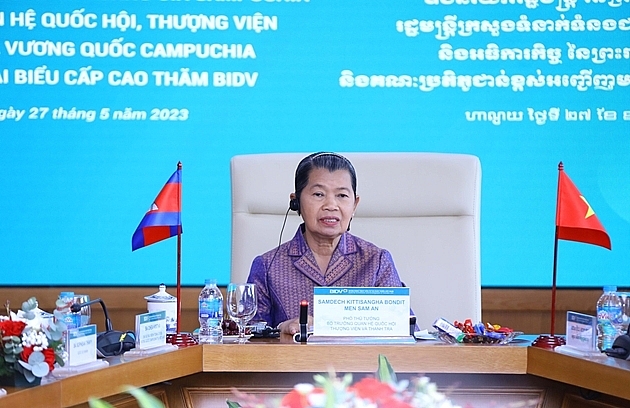 សម្តេចកិត្តិសង្គហបណ្ឌិត ម៉ែន សំអន ឧបនាយករដ្ឋមន្ត្រី រដ្ឋមន្ត្រីក្រសួងទំនាក់ទំនងជាមួយរដ្ឋសភា-ព្រឹទ្ធសភា និងអធិការកិច្ចកម្ពុជា